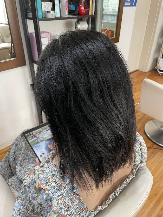 縮毛矯正前の髪のうねり